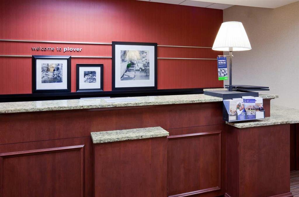 Hampton Inn Plover-Stevens Point Interior photo